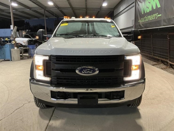 2017-ford-f450-image-3