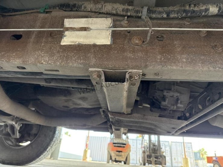 2005-gmc-sierra-3500-image-29