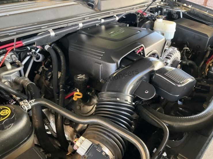 chevrolet-tahoe-image-11