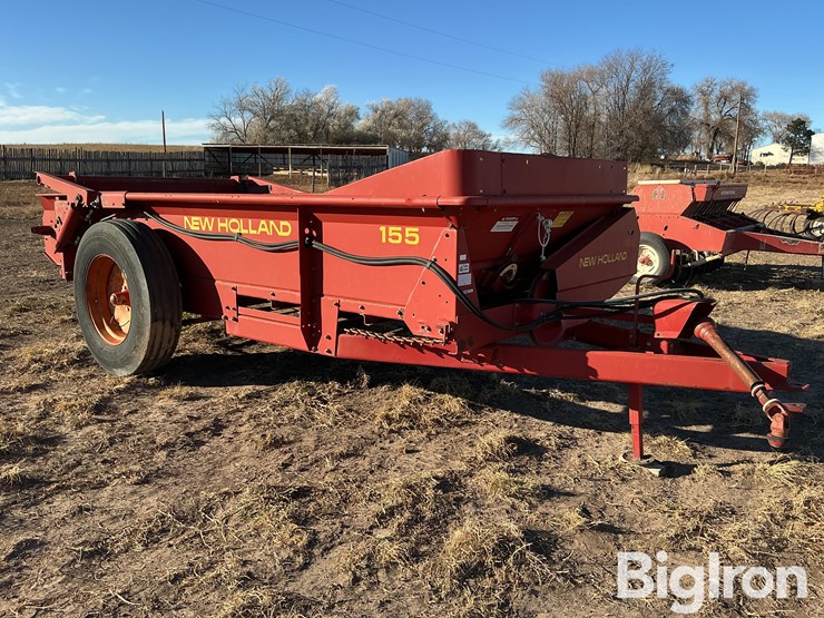 new-holland-155-image-3