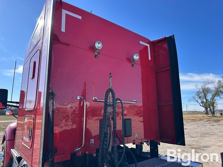 kenworth-t680-image-17