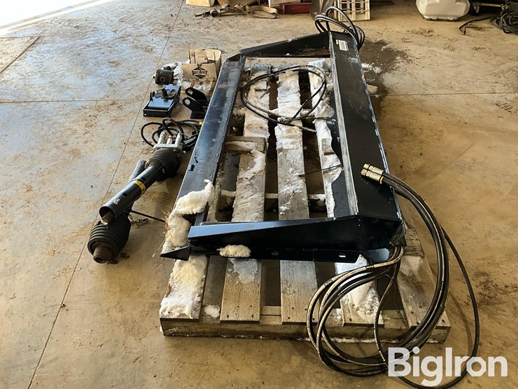 macdon-to-john-deere-combine-transition-plate-image-8