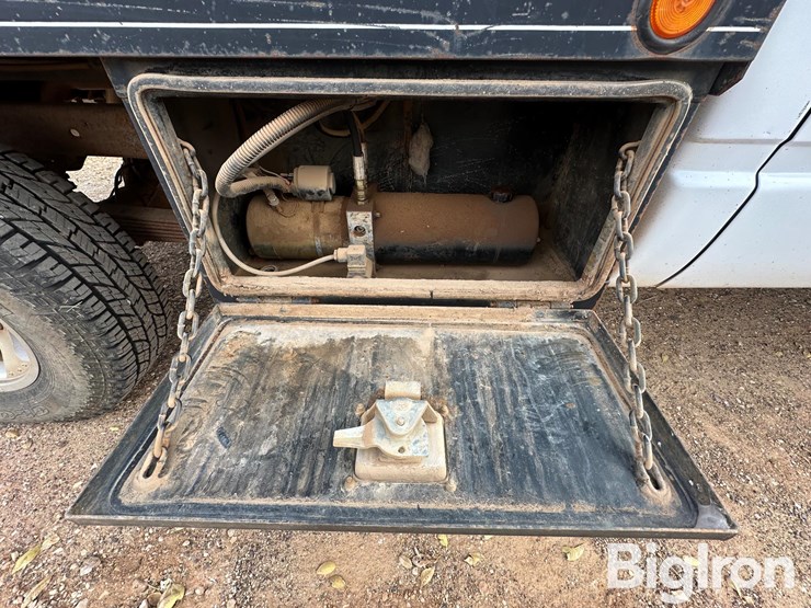 1999-chevrolet-2500-image-13