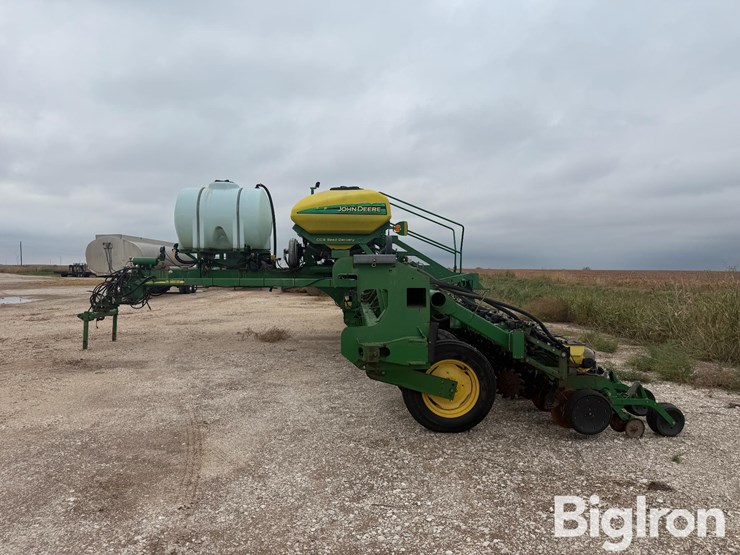 2009-john-deere-1790-ccs-image-8