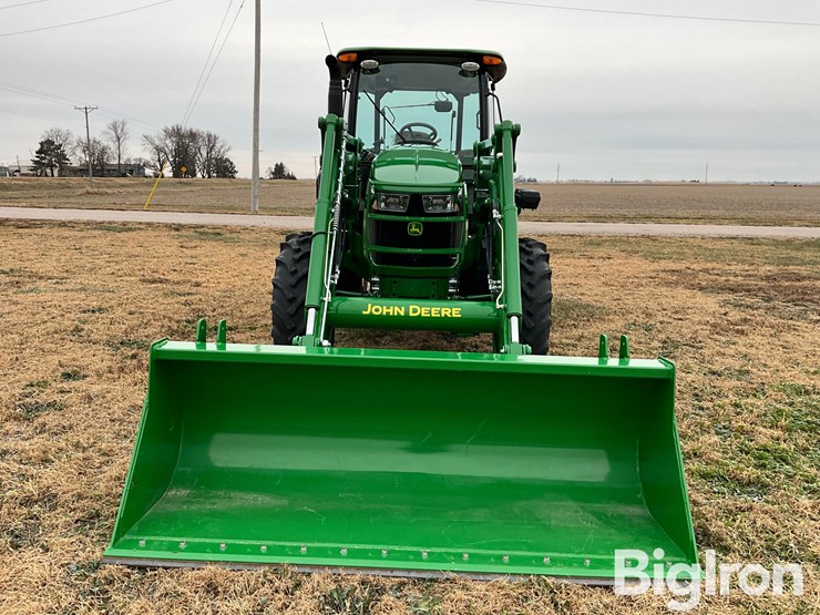 2024-john-deere-540m-image-2