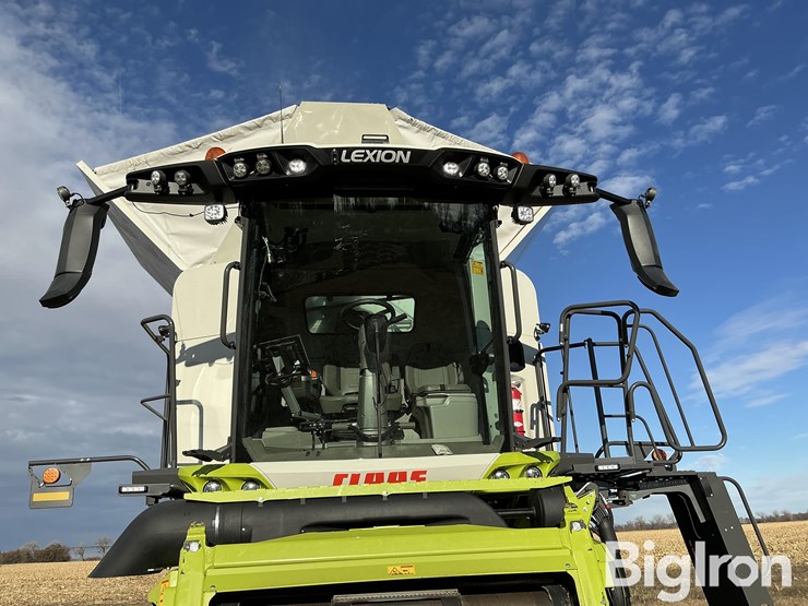 claas-lexion-8700tt-image-12