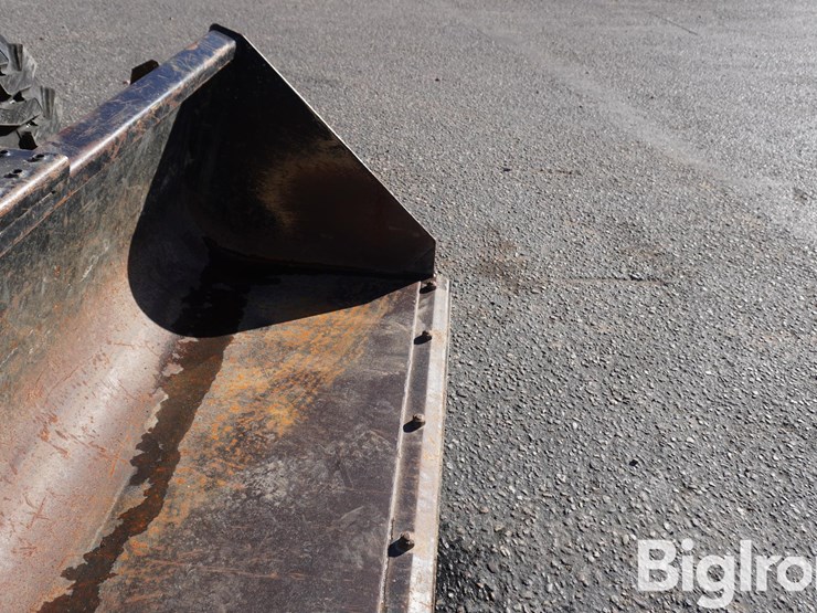 john-deere-317-image-9