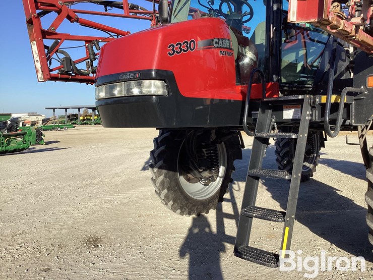 2012-case-ih-patriot-3330-image-14