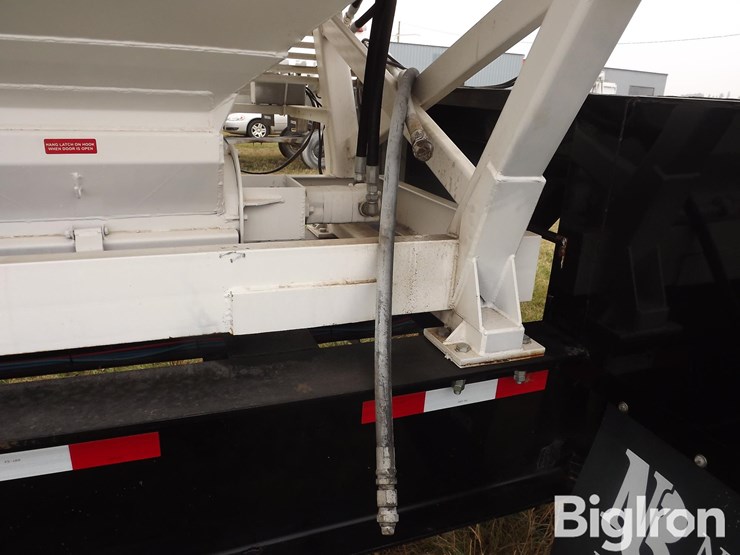 2019-neville-tender-trailer-image-19