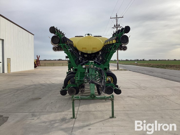 john-deere-1790-image-2