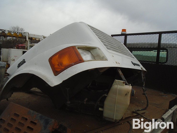 international-4700-image-19