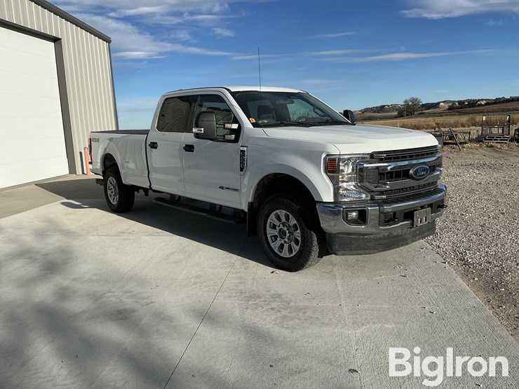 ford-f250-xlt-image-3