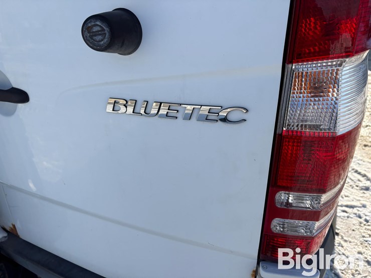 mercedes-benz-sprinter-2500-image-16