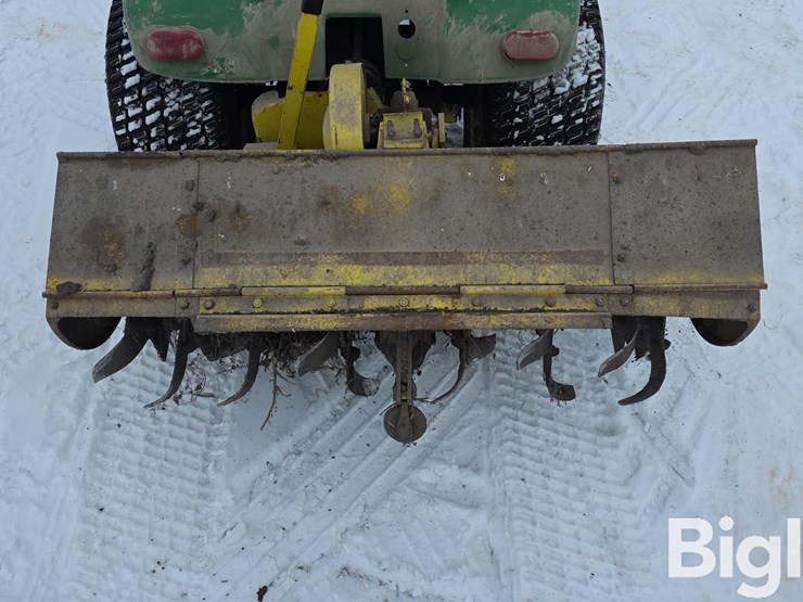 john-deere-140-image-15