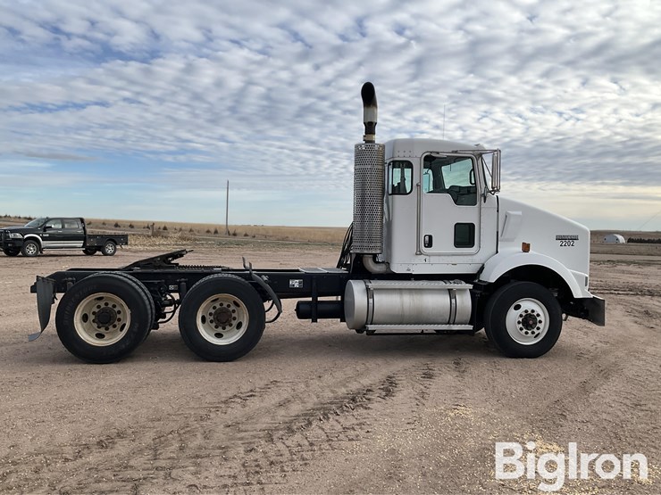 kenworth-t800-image-4