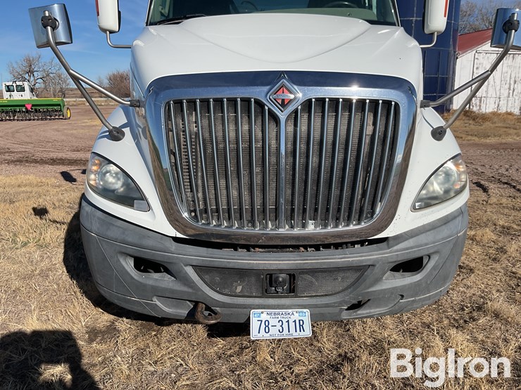 international-prostar-image-9