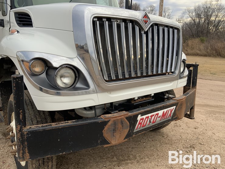 international-7400-image-14