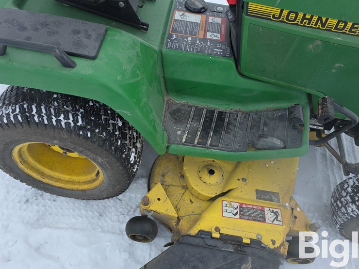 john-deere-425-image-12