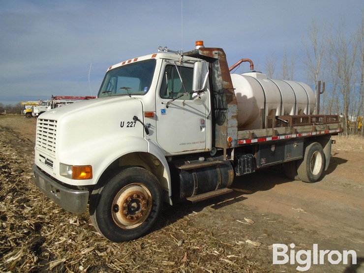 international-8100-image-10