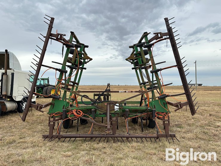 john-deere-680-image-6