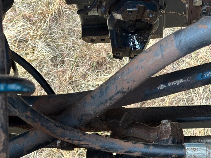 new-holland-tj375-image-15