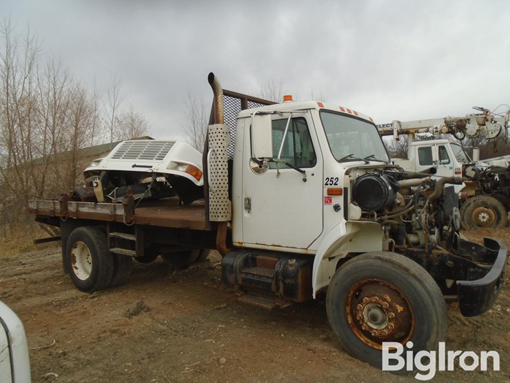 international-4700-image-4