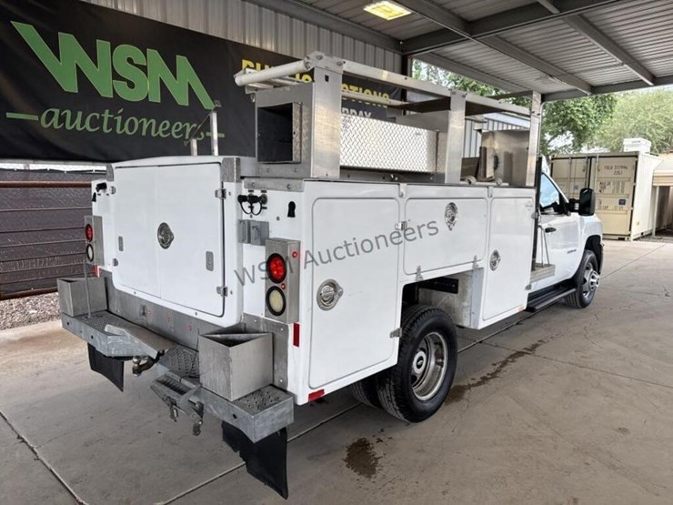 chevrolet-silverado-3500hd-image-8