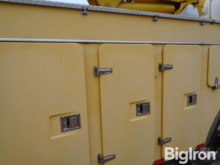 2007-international-7400-image-18