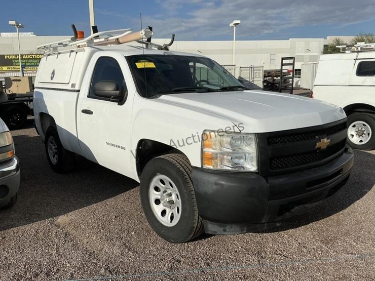 2012-chevrolet-silverado-1500-image-1