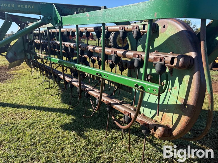 john-deere-650-image-13