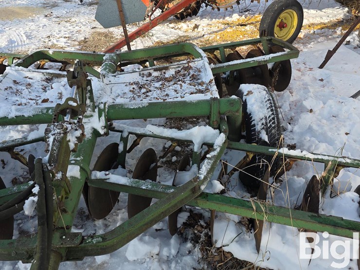 john-deere-10-image-13