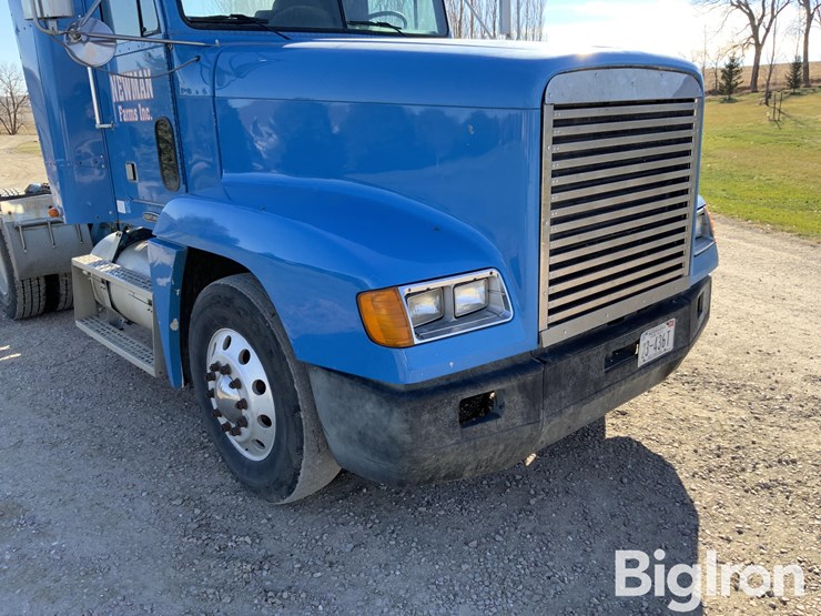 1998-freightliner-fld120-image-12