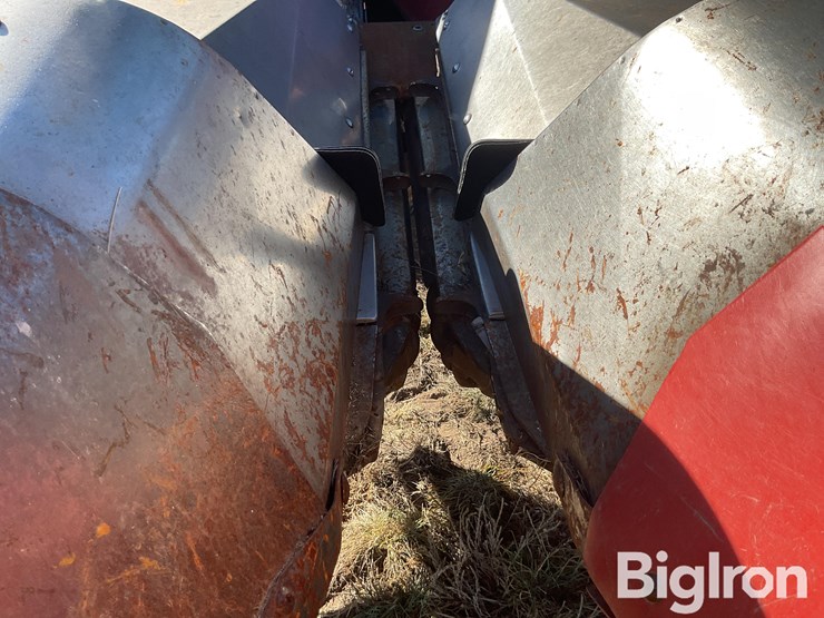 case-ih-1083-image-18