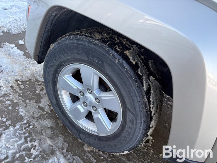 jeep-liberty-sport-image-19