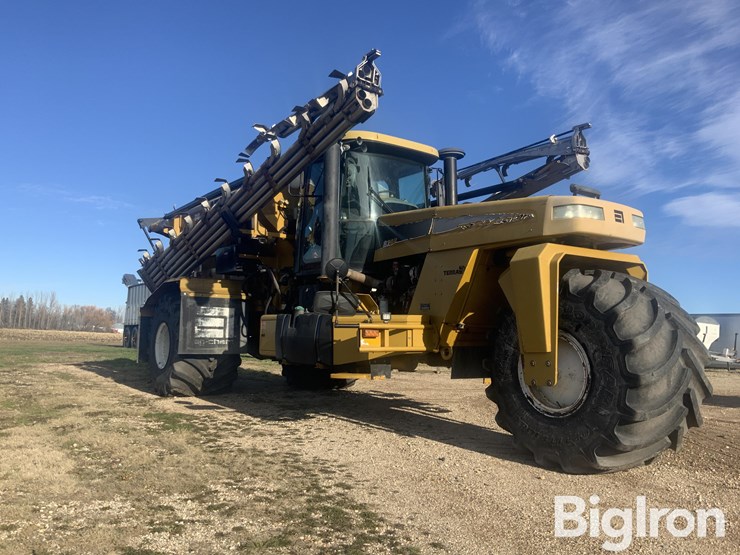 ag-chem-terra-gator-8203-image-3