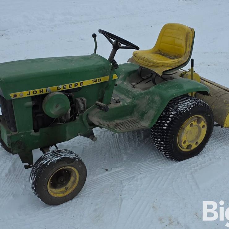 JOHN DEERE 140