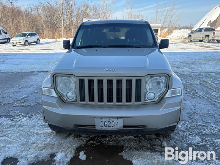jeep-liberty-sport-image-2