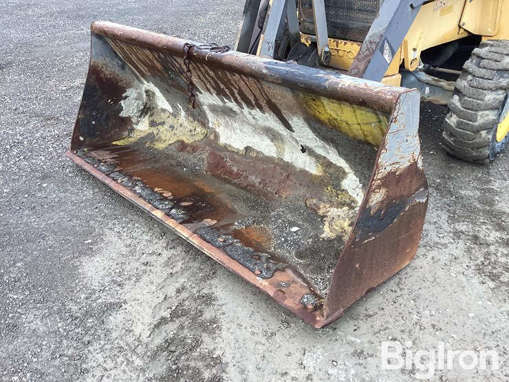 2004-volvo-bl60-image-19