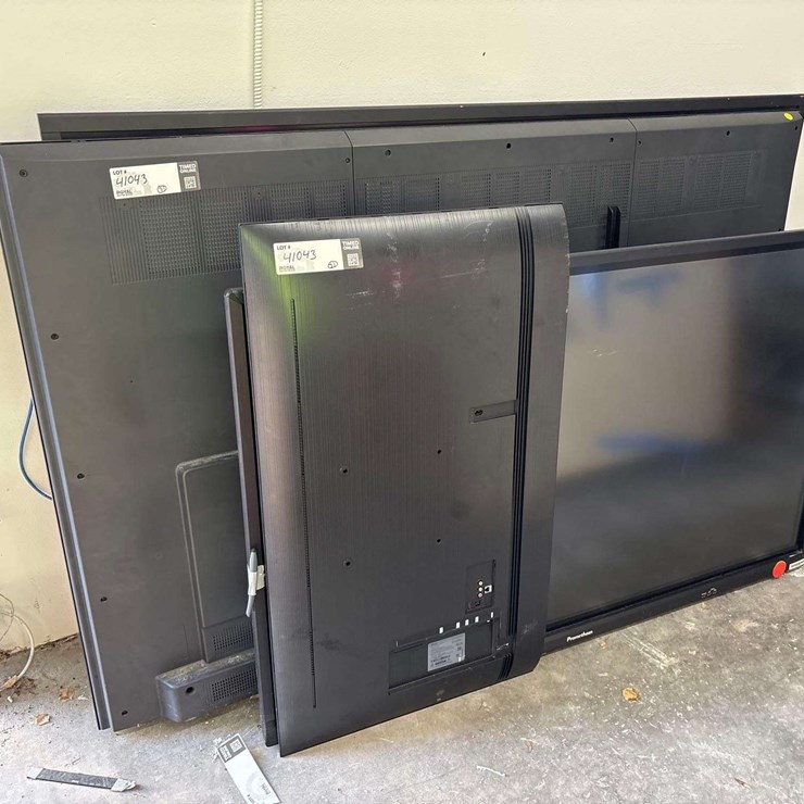 Misc Televisions and Computer Monitors with Mounts