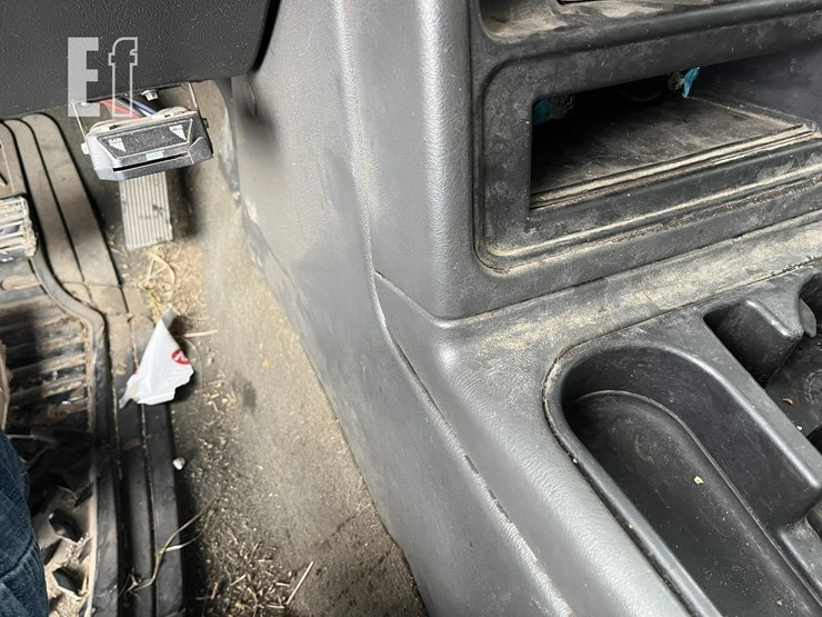 chevrolet-silverado-2500hd-image-33