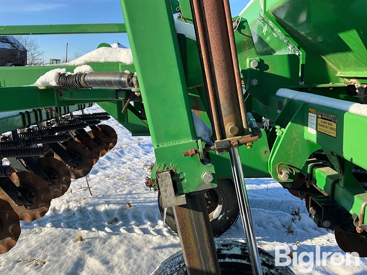 great-plains-solid-stand-1500-image-15