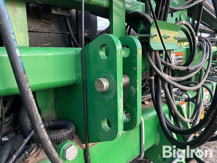 john-deere-1720-image-12