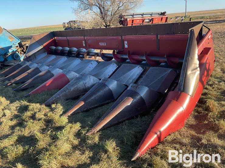 case-ih-1083-image-1
