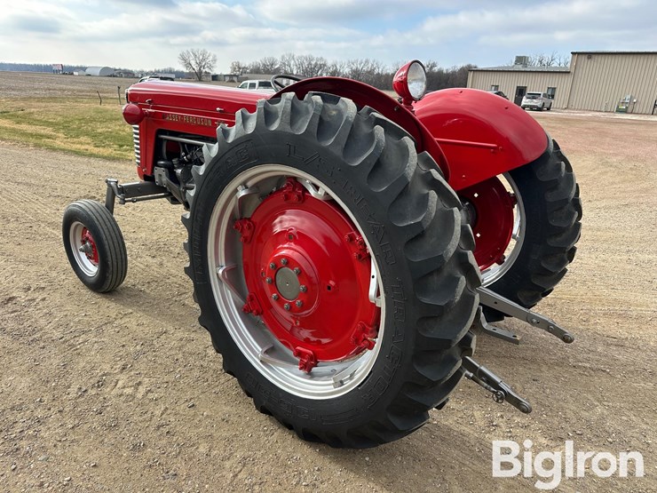 massey-ferguson-65-image-7