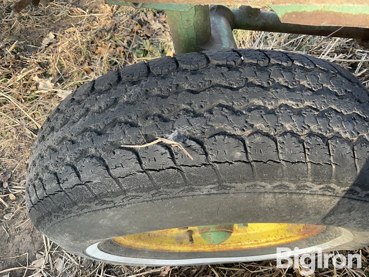 john-deere-f145a-image-17