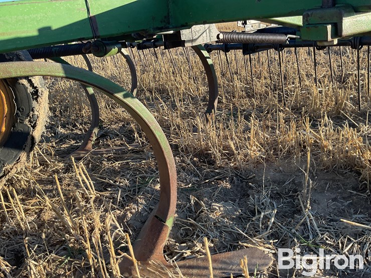 john-deere-100-image-14