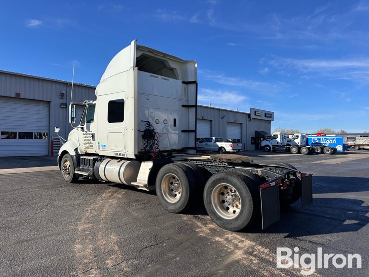 2016-international-prostar-image-7