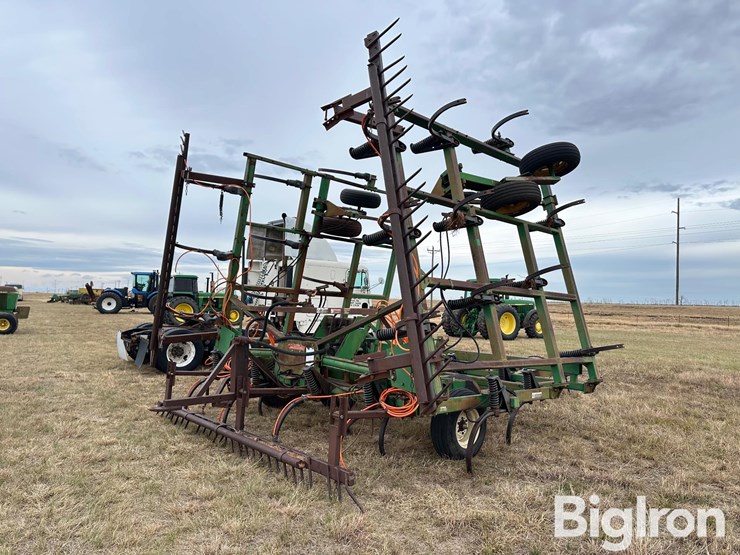 john-deere-680-image-5