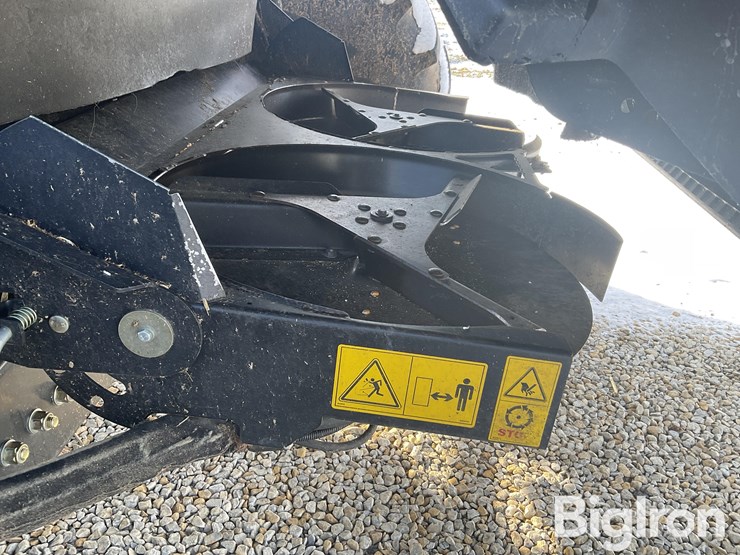 new-holland-cr8090-image-9