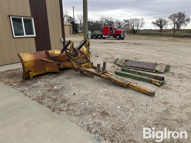 degelman-10std-image-6